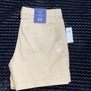 GAP city short khaki shorts